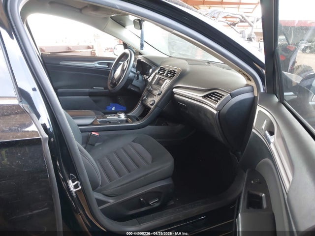 FORD FUSION HYBRID SE - 5