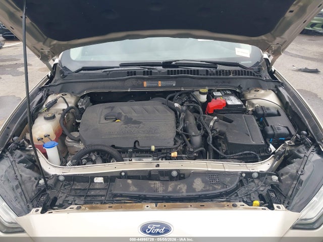 FORD FUSION SE - 10
