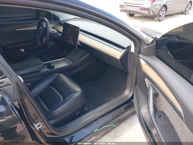 2022 Tesla MODEL 3 LONG RANGE DUAL MOTOR ALL-WHEEL DRIVE — фото 5