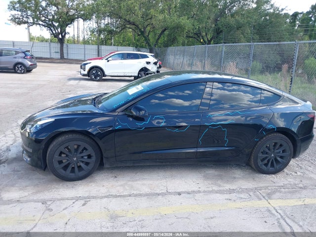 2022 Tesla MODEL 3 LONG RANGE DUAL MOTOR ALL-WHEEL DRIVE — фото 6