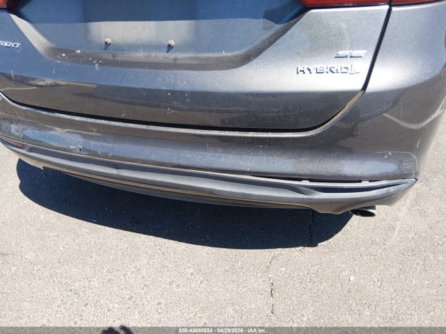 FORD FUSION HYBRID SE - 6