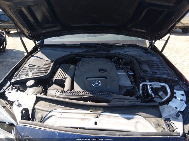 صورة 10 لـ 2018 Mercedes-BENZ C 300