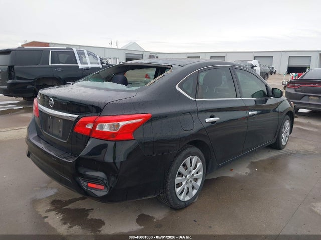 2017 Nissan SENTRA S — фото 4