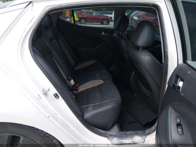 صورة 8 لـ 2013 KIA OPTIMA HYBRID EX