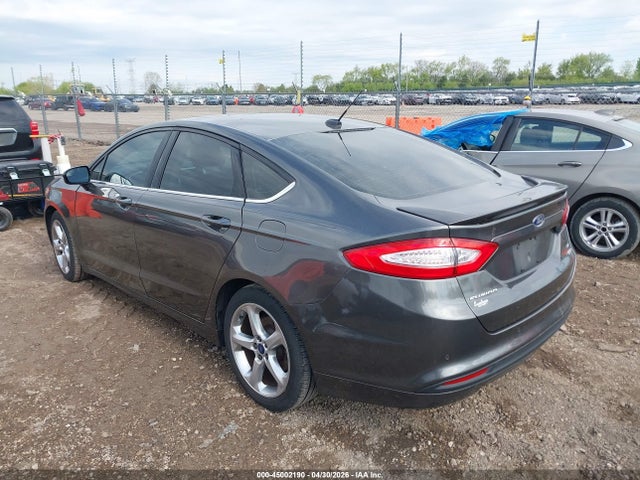 FORD FUSION SE - 3