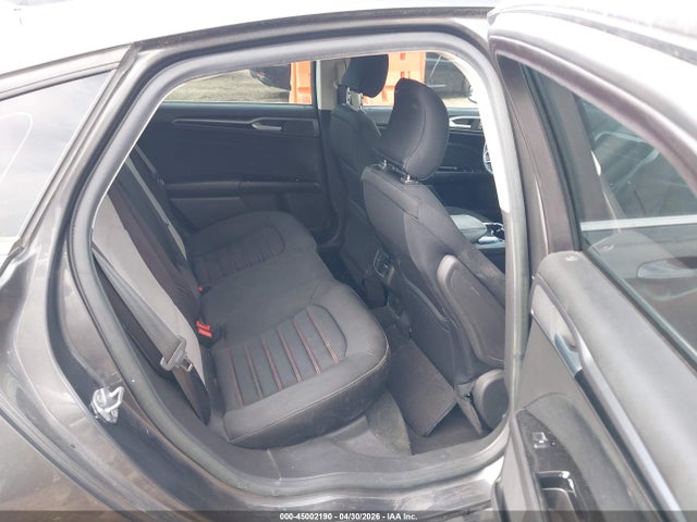 FORD FUSION SE - 8