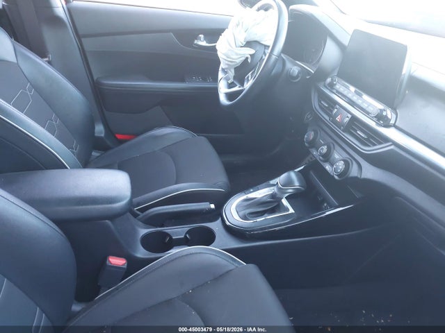 2021 KIA FORTE GT-LINE 5