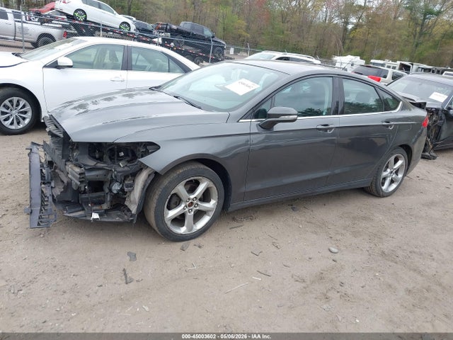 FORD FUSION SE - 2