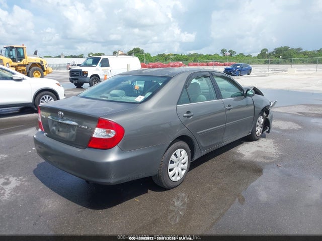 2004 Toyota CAMRY LE 照片 4