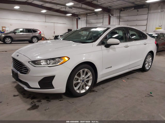 2019 FORD FUSION HYBRID SE photo 2