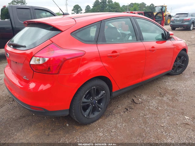 FORD FOCUS SE - 4