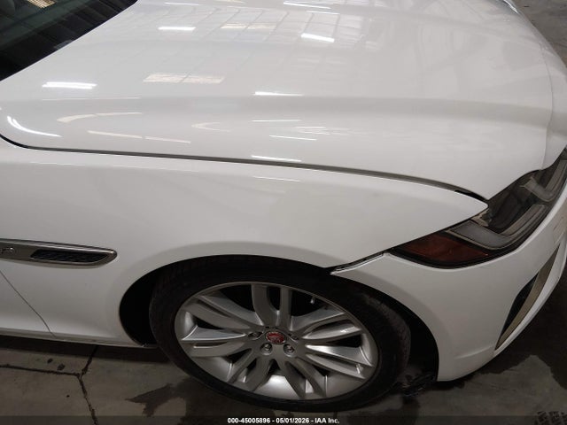 2022 Jaguar XF SE P250 RWD AUTOMATIC — миниатюра 21
