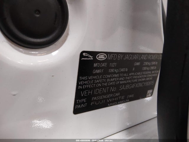 2022 Jaguar XF SE P250 RWD AUTOMATIC — фото 9