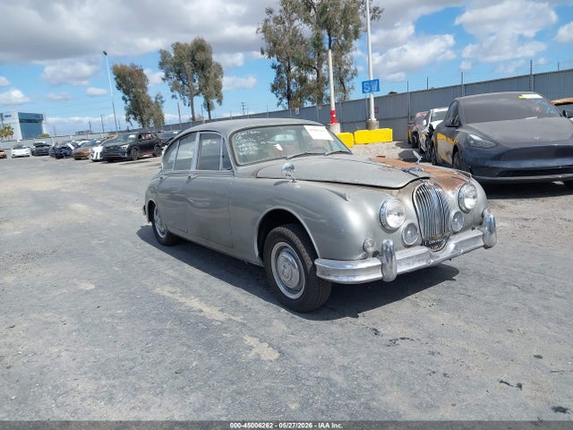 1964 JAGUAR MK 2 
