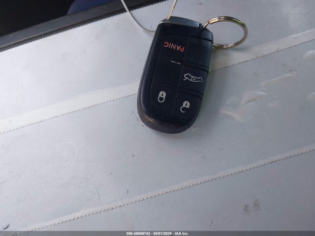 2015 Chrysler 300 LIMITED 缩略图 11