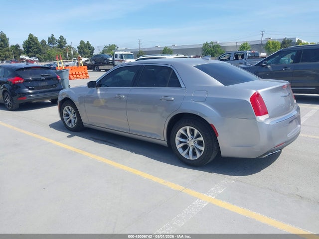 2015 Chrysler 300 LIMITED 照片 3