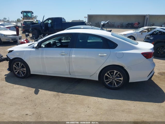 2024 KIA FORTE LXS — миниатюра 15