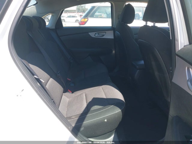صورة 8 لـ 2024 KIA FORTE LXS