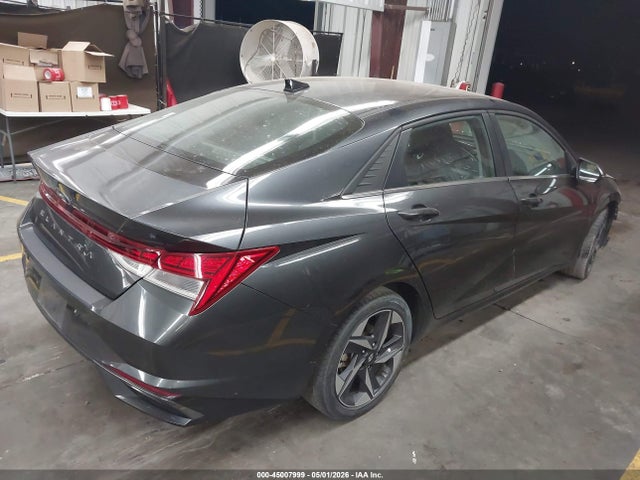 صورة 4 لـ 2021 Hyundai ELANTRA SEL