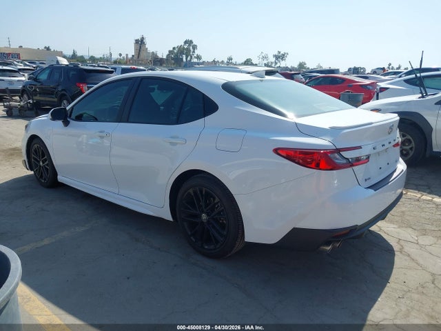 2025 Toyota CAMRY SE photo 3