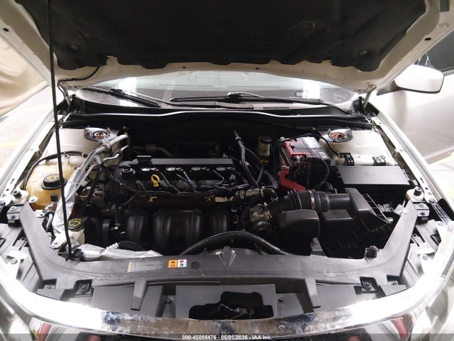 FORD FUSION SE - 10