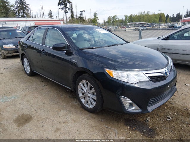 2012 TOYOTA CAMRY XLE