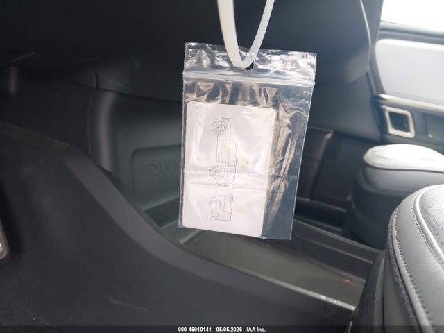 2023 RIVIAN R1S LAUNCH EDITION 11