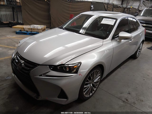 2017 Lexus IS 200T 照片 2