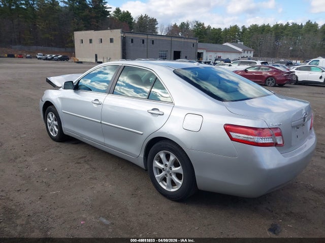 2011 TOYOTA CAMRY LE