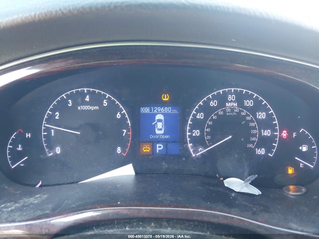 صورة 7 لـ 2013 Hyundai GENESIS 3.8