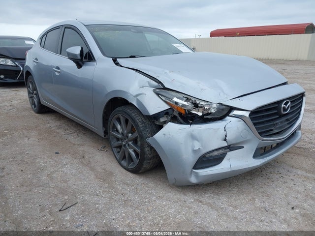 2018 MAZDA MAZDA3 TOURING