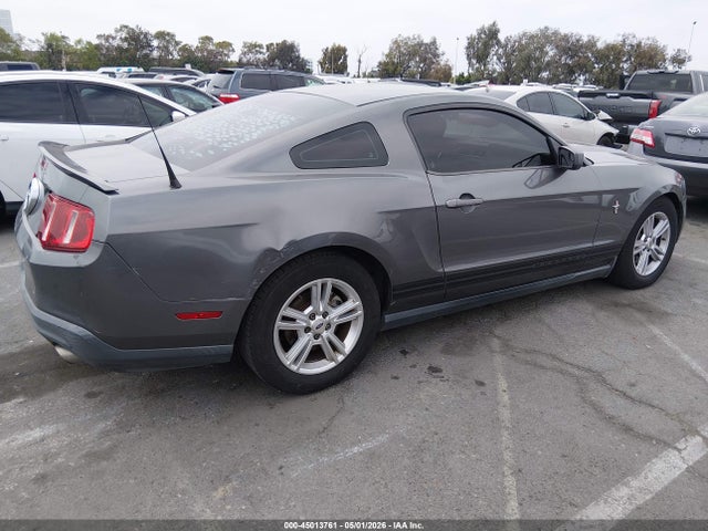 FORD MUSTANG V6 - 4