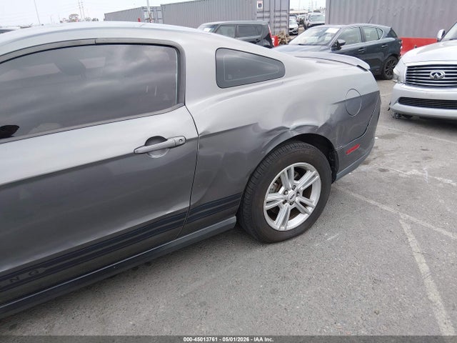 FORD MUSTANG V6 - 6