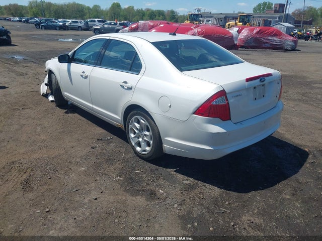 FORD FUSION SE - 3