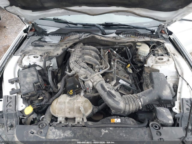 صورة 10 لـ 2016 FORD MUSTANG V6