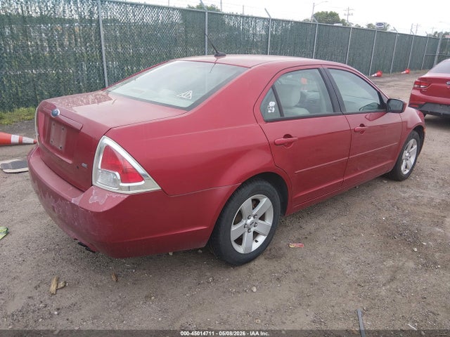 FORD FUSION SE - 4