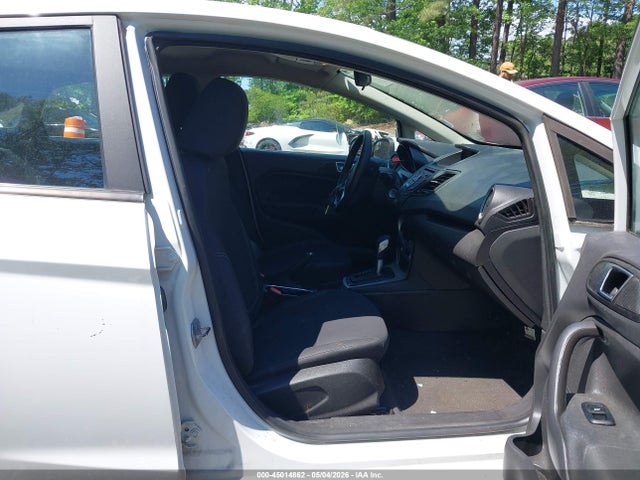 FORD FIESTA SE - 5