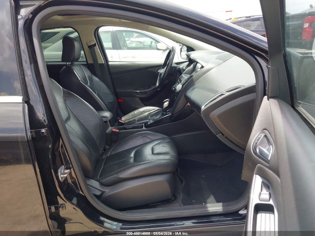 FORD FOCUS TITANIUM - 5