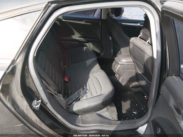 FORD FUSION SE - 8