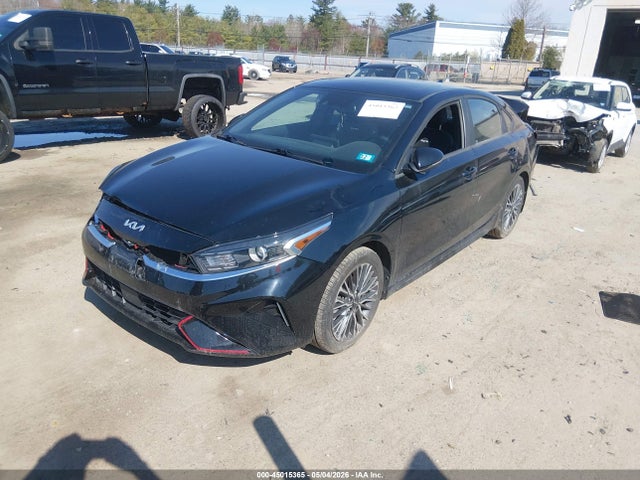 2024 KIA FORTE GT-LINE photo 2