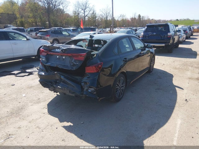 2024 KIA FORTE GT-LINE photo 4