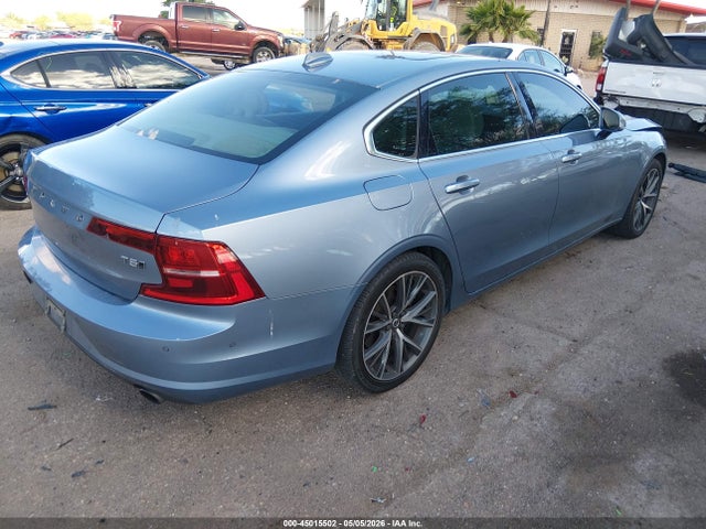 2018 Volvo S90 T5 MOMENTUM thumbnail 4