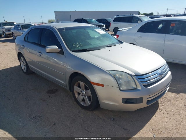 FORD FUSION SE - 1