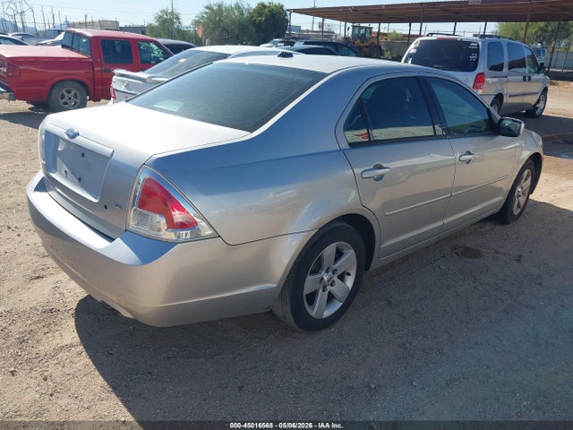 FORD FUSION SE - 4