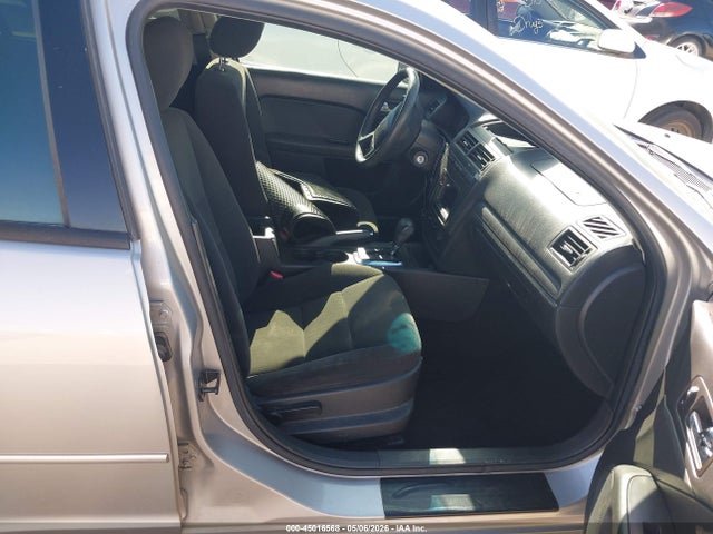 FORD FUSION SE - 5