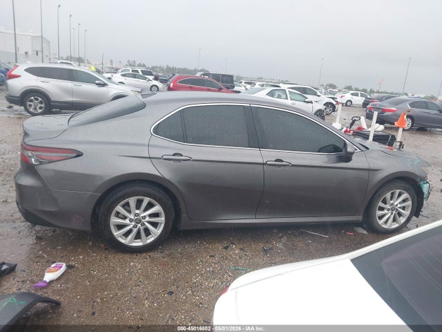 صورة مصغرة 14 لـ 2024 Toyota CAMRY LE