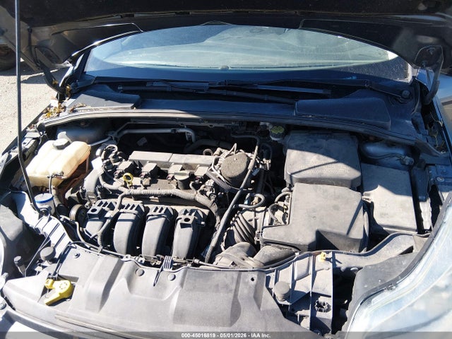 FORD FOCUS SE - 10