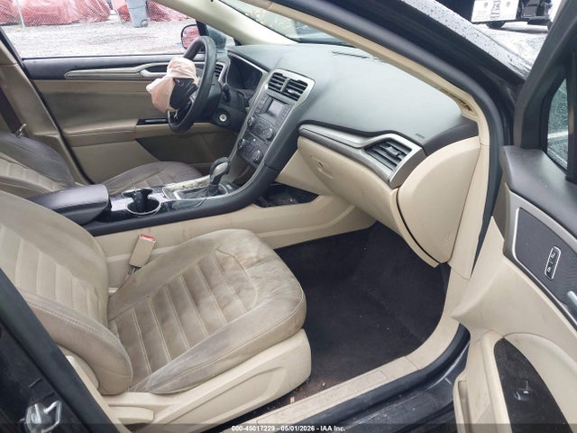 FORD FUSION SE - 5