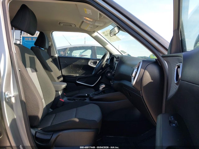 2024 KIA SOUL LX photo 5