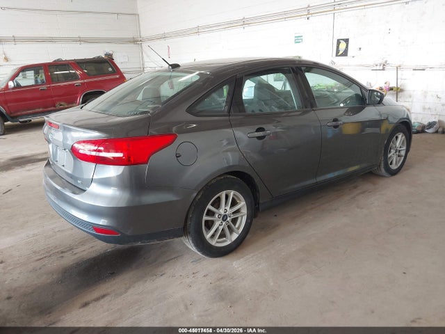 FORD FOCUS SE - 4